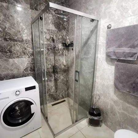 Апартаменти Sa Apartments! Near Cleopatra