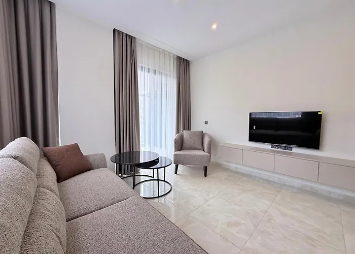 דירה Sa Apartments! Cleopatra 2bd Flat אלאניה
